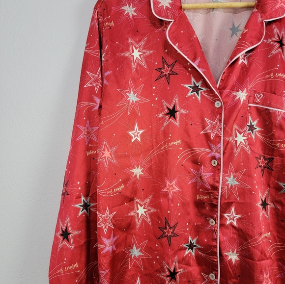 Victoria's Secret Red Star Print Silky Pajama Set Size Medium - Picture 14 of 16